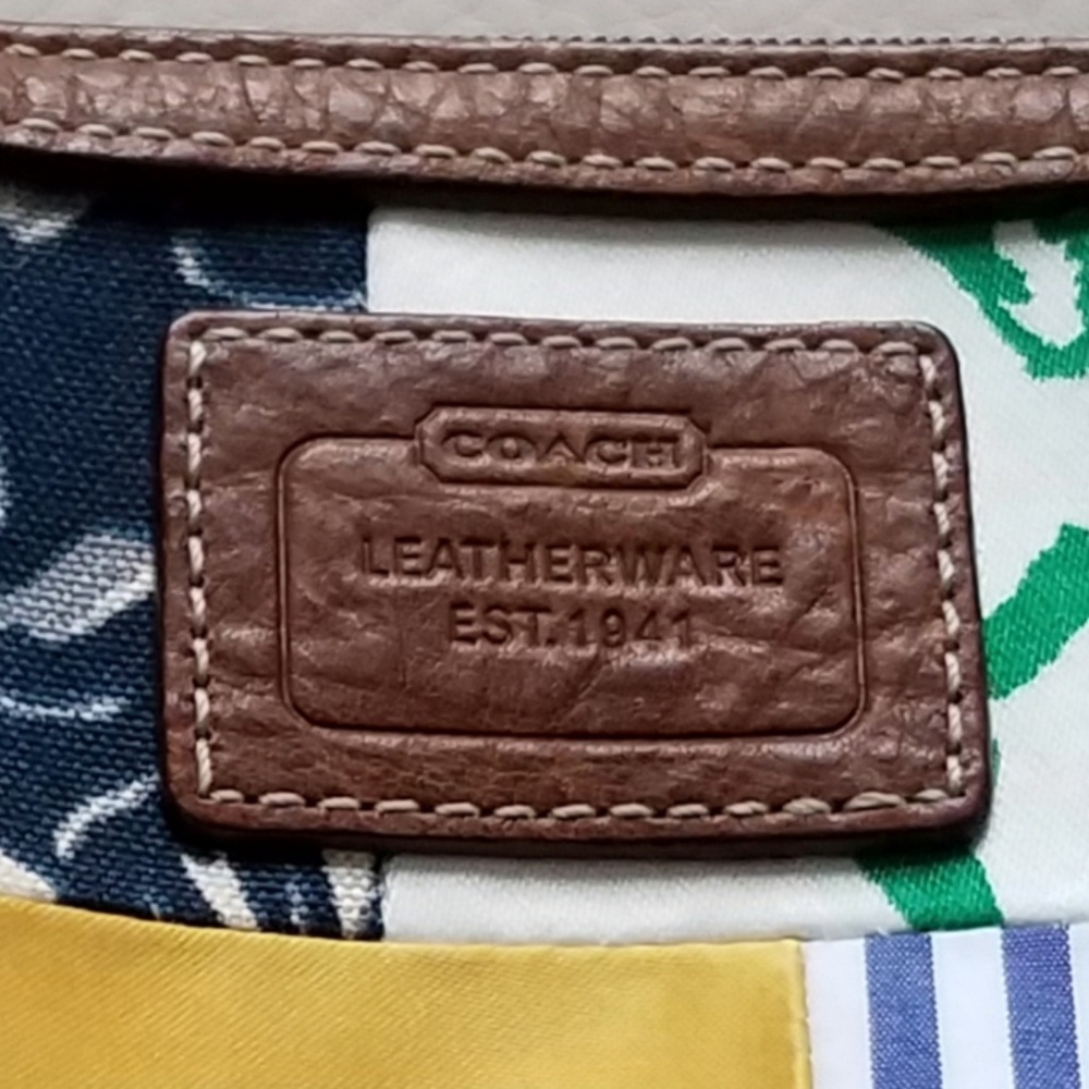 Coach Cosmetic Bag - Picture 4 of 4